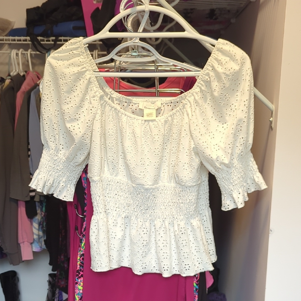 URBAN Romantics White Puff Sleeve Peplum Blouse
